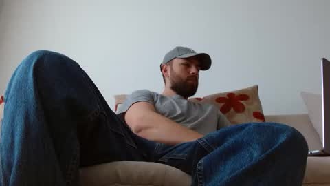 Snapshot of themonarchgoat chatting on April 24, 2026, 6:49 am TheMonarchGoat online show from April 24, 2026, 6:49 am