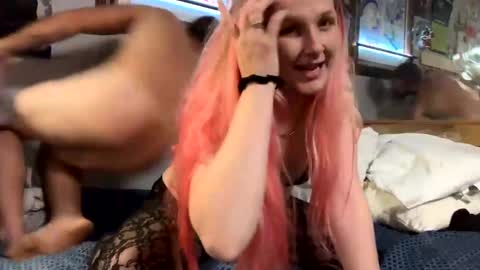 themoreulickthemoreidrip online show from December 9, 2024, 6:34 am