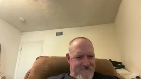 Snapshot of thenewganon chatting on May 27, 2026, 10:40 pm thenewganon online show from May 27, 2026, 10:40 pm