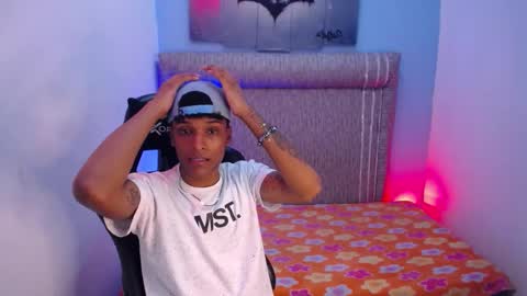 Snapshot of theo_088_ chatting on March 22, 2026, 9:18 pm THEO online show from March 22, 2026, 9:18 pm