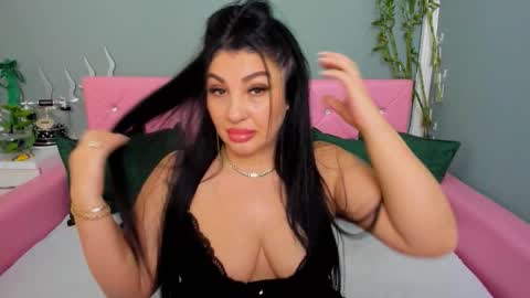 Snapshot of theonerosegoddes chatting on November 10, 2025, 5:45 pm theonerosegoddes online show from November 10, 2025, 5:45 pm