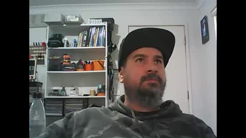Snapshot of theozbeardguy chatting on May 20, 2026, 2:51 am aussiebeard online show from May 20, 2026, 2:51 am