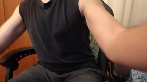 Snapshot of therandomniceboy chatting on December 1, 2025, 5:51 pm therandomniceboy online show from December 1, 2025, 5:51 pm