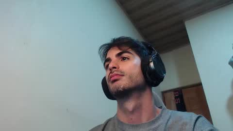 Santiago Enrique online show from October 2, 2025, 6:09 am