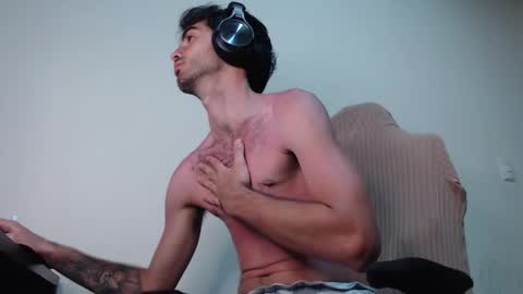 Santiago Enrique online show from February 24, 2026, 5:05 am