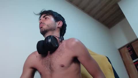 Santiago Enrique online show from March 2, 2026, 5:52 am