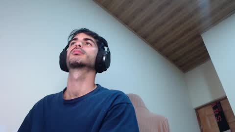 Santiago Enrique online show from April 17, 2026, 6:16 am