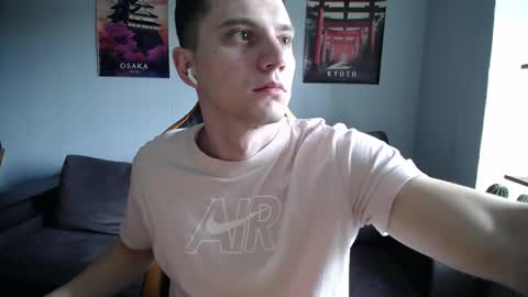Snapshot of theroadtomars chatting on April 17, 2026, 12:41 pm Nick online show from April 17, 2026, 12:41 pm