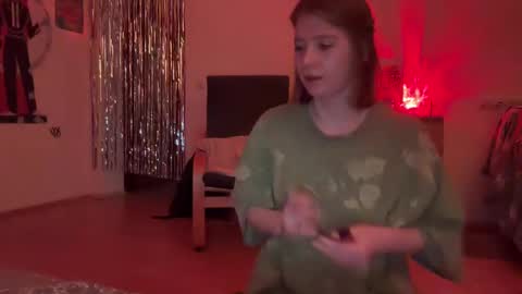 Snapshot of thesearchofgod chatting on December 31, 2024, 9:06 pm LISA online show from December 31, 2024, 9:06 pm