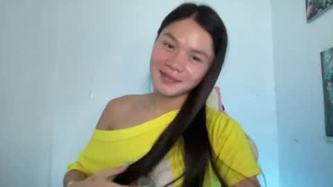 thesweetgirlugly_lilly online show from July 27, 2026, 12:23 pm
