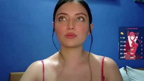 Snapshot of thesweethari chatting on May 9, 2026, 11:54 pm I dont do real meetings My bio online show from May 9, 2026, 11:54 pm