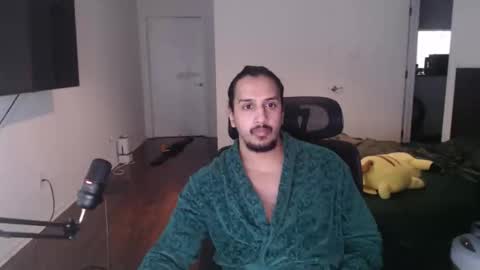 Snapshot of theworldisavampire09 chatting on April 27, 2026, 1:25 am Vampiro online show from April 27, 2026, 1:25 am