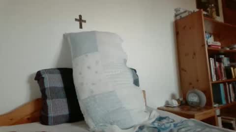 thhe13 online show from September 17, 2025, 12:51 pm