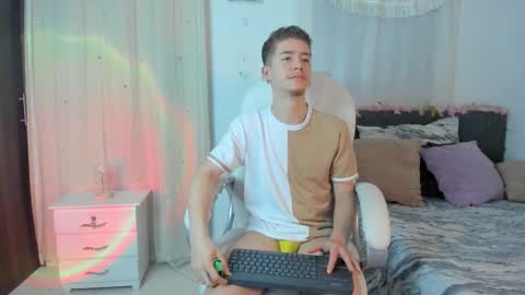 Manuel online show from December 19, 2025, 4:52 am