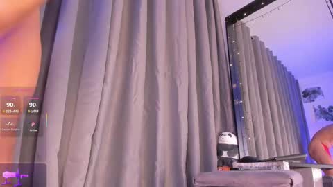 SanThiago online show from October 2, 2025, 8:27 pm