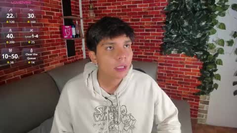 Snapshot of thiago_kozak chatting on April 25, 2026, 1:36 pm thiago online show from April 25, 2026, 1:36 pm