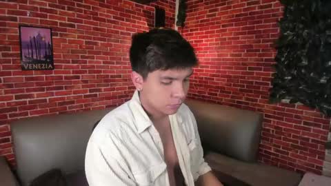 Snapshot of thiago_kozak chatting on May 27, 2026, 12:24 pm thiago online show from May 27, 2026, 12:24 pm