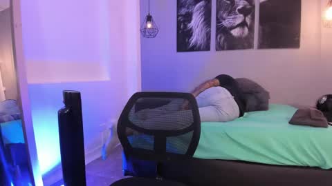 Snapshot of thiago_nowak2 chatting on December 3, 2024, 10:17 am Thiago online show from December 3, 2024, 10:17 am