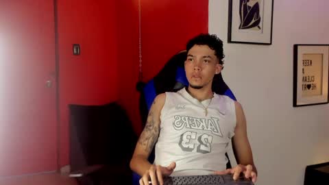 Snapshot of thiago_preston chatting on April 26, 2026, 7:22 pm Thiago online show from April 26, 2026, 7:22 pm