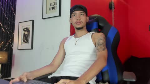 Snapshot of thiago_preston chatting on May 26, 2026, 8:38 pm Thiago online show from May 26, 2026, 8:38 pm