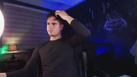 Thiago online show from April 8, 2026, 11:48 pm