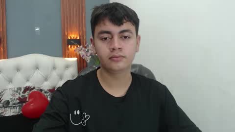 Snapshot of thiago_saenzz chatting on March 1, 2026, 5:37 pm thiago_saenzz online show from March 1, 2026, 5:37 pm