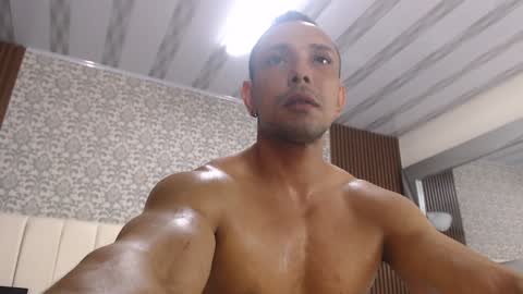 Snapshot of thiago_summers chatting on December 7, 2024, 2:02 pm Thiago Summers online show from December 7, 2024, 2:02 pm