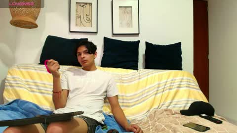 Snapshot of thiago_vega1 chatting on April 9, 2026, 11:10 pm thiago_vega1 online show from April 9, 2026, 11:10 pm