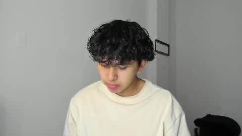 Snapshot of thiago_wc chatting on October 15, 2025, 7:47 pm Thiago online show from October 15, 2025, 7:47 pm