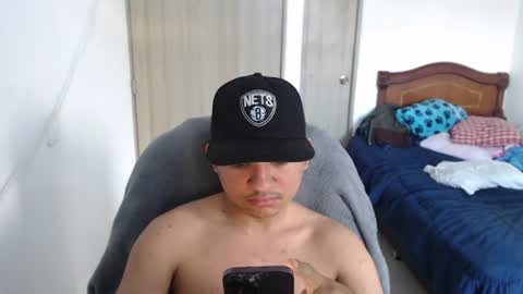 Snapshot of thiagohoyos chatting on July 25, 2026, 9:56 pm thiagohoyos online show from July 25, 2026, 9:56 pm