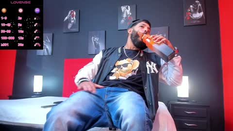 Thia Gomez online show from January 6, 2025, 12:24 pm