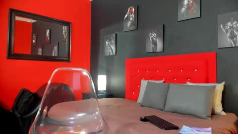 Thia Gomez online show from September 11, 2025, 12:16 pm