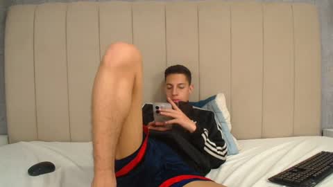 Thiago   online show from July 28, 2026, 4:39 pm