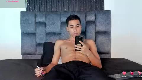 thiagosexy005 online show from July 26, 2026, 12:52 am
