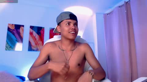 Snapshot of thiagosterling chatting on April 24, 2026, 11:51 pm Thiago online show from April 24, 2026, 11:51 pm