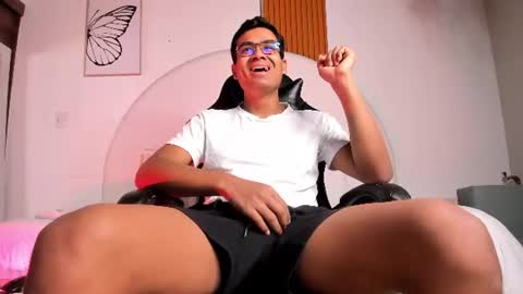 thiagovega_ online show from July 20, 2026, 4:38 am