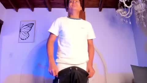 thiagovega_ online show from July 25, 2026, 6:33 am