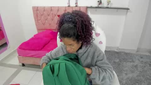 Snapshot of thianahornyy chatting on February 9, 2026, 10:08 am thianahornyy online show from February 9, 2026, 10:08 am