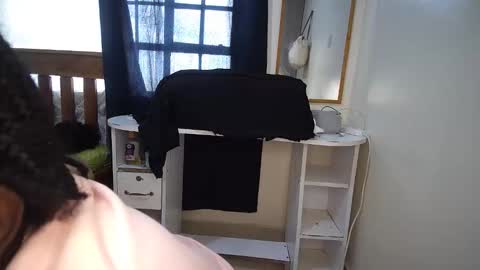 thickiana online show from November 17, 2025, 10:32 am