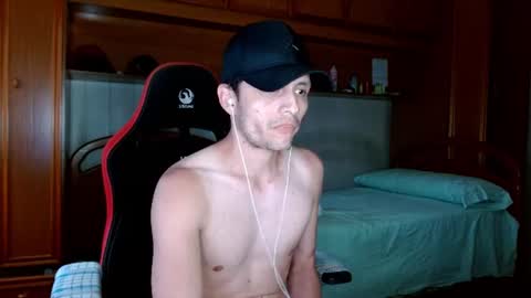 Latino 8.5 inches online show from July 24, 2026, 6:39 pm