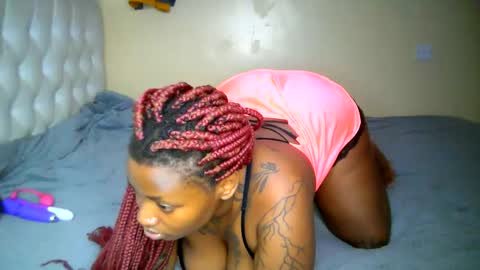 Snapshot of thick_pussy6 chatting on May 22, 2026, 10:48 pm silvia online show from May 22, 2026, 10:48 pm