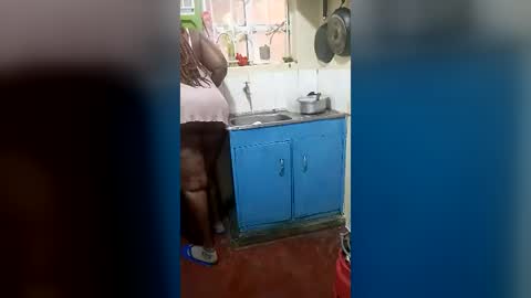 Snapshot of thickbotty_ebony chatting on July 23, 2026, 12:25 pm thickbotty_ebony online show from July 23, 2026, 12:25 pm