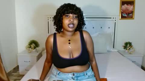 Snapshot of thickebonie chatting on May 8, 2026, 7:03 am Nikita online show from May 8, 2026, 7:03 am