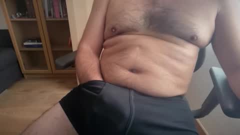Snapshot of thickguybcn chatting on April 16, 2026, 12:17 pm ThickDickBCN online show from April 16, 2026, 12:17 pm