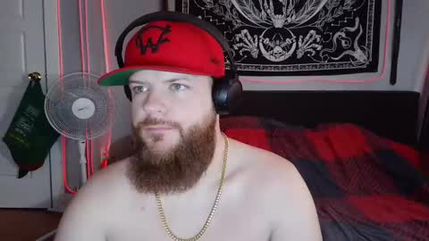 Snapshot of thickhandsomeman chatting on December 31, 2024, 12:25 pm ThickHandsomeMan online show from December 31, 2024, 12:25 pm