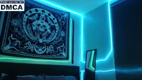 Snapshot of thickhandsomeman chatting on January 13, 2025, 5:12 am ThickHandsomeMan online show from January 13, 2025, 5:12 am