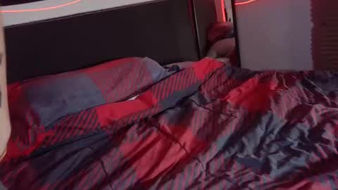 Snapshot of thickhandsomeman chatting on January 27, 2025, 4:52 am ThickHandsomeMan online show from January 27, 2025, 4:52 am