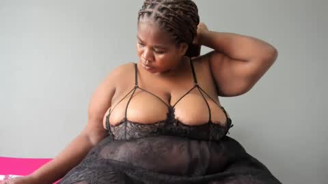 thickleeyanax online show from February 18, 2025, 1:22 pm