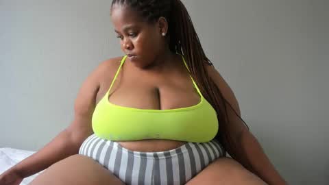 thickleeyanax online show from March 7, 2025, 11:29 am