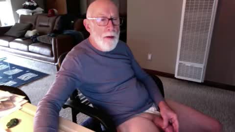 thickmorninwood online show from May 13, 2026, 2:58 pm